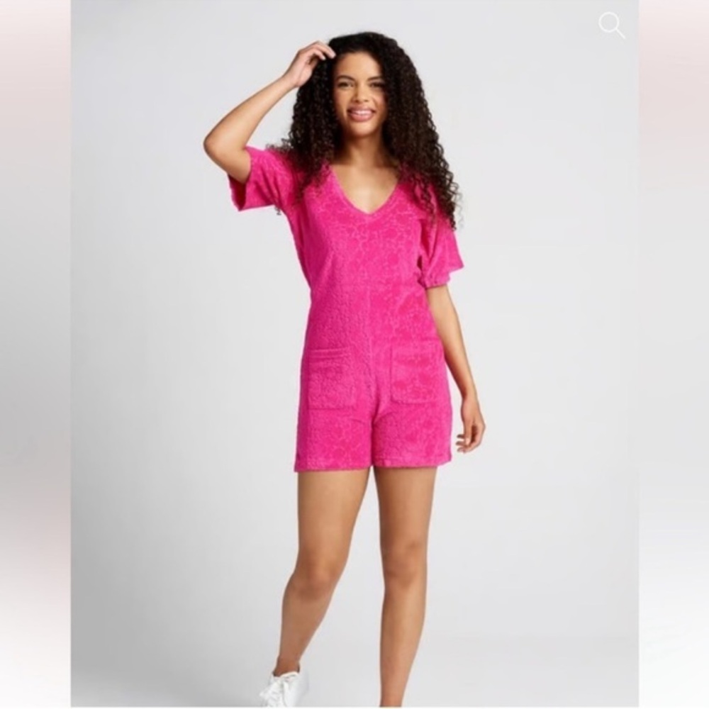 Beach Chaser Velour Romper Sweet Berry large NWT